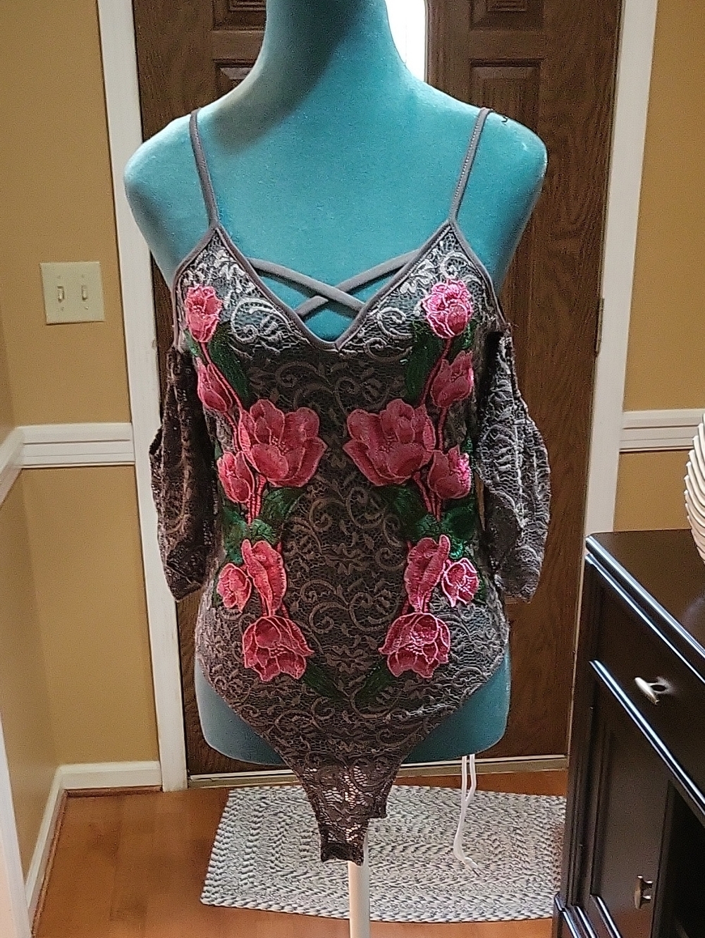 Floral Embroidered / Lace Cold-Shoulder Bodysuit - Gray with Pink Flowers